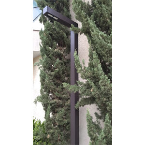 PO20 – Poste Ornamental Quadrado